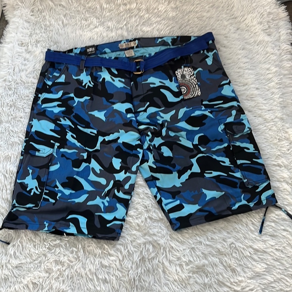 Noiz Premium Jeans Men’s Blue Camouflage cargo shorts size W56